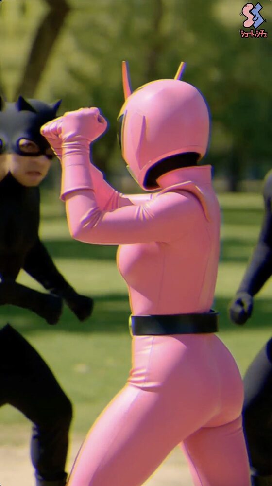 変身ヒロインを秘密基地でPART1 画像1